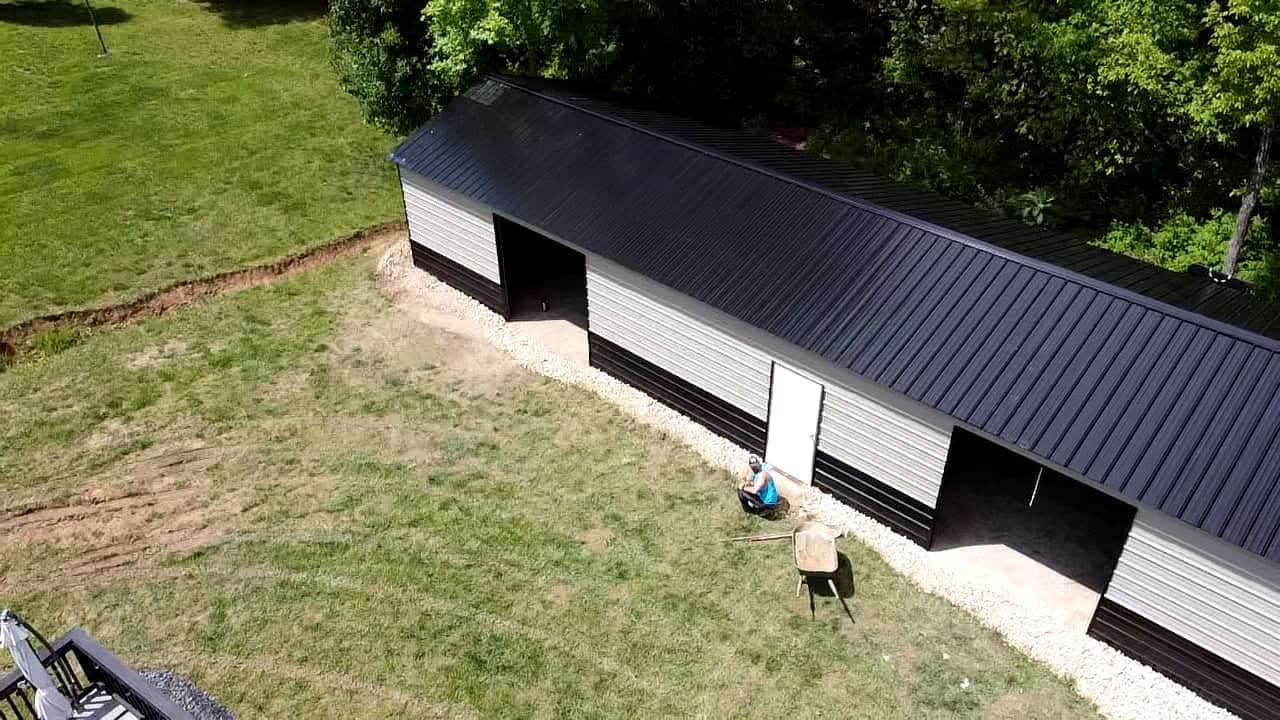Outdoor-Covered in Farmington, Farmington - View 2