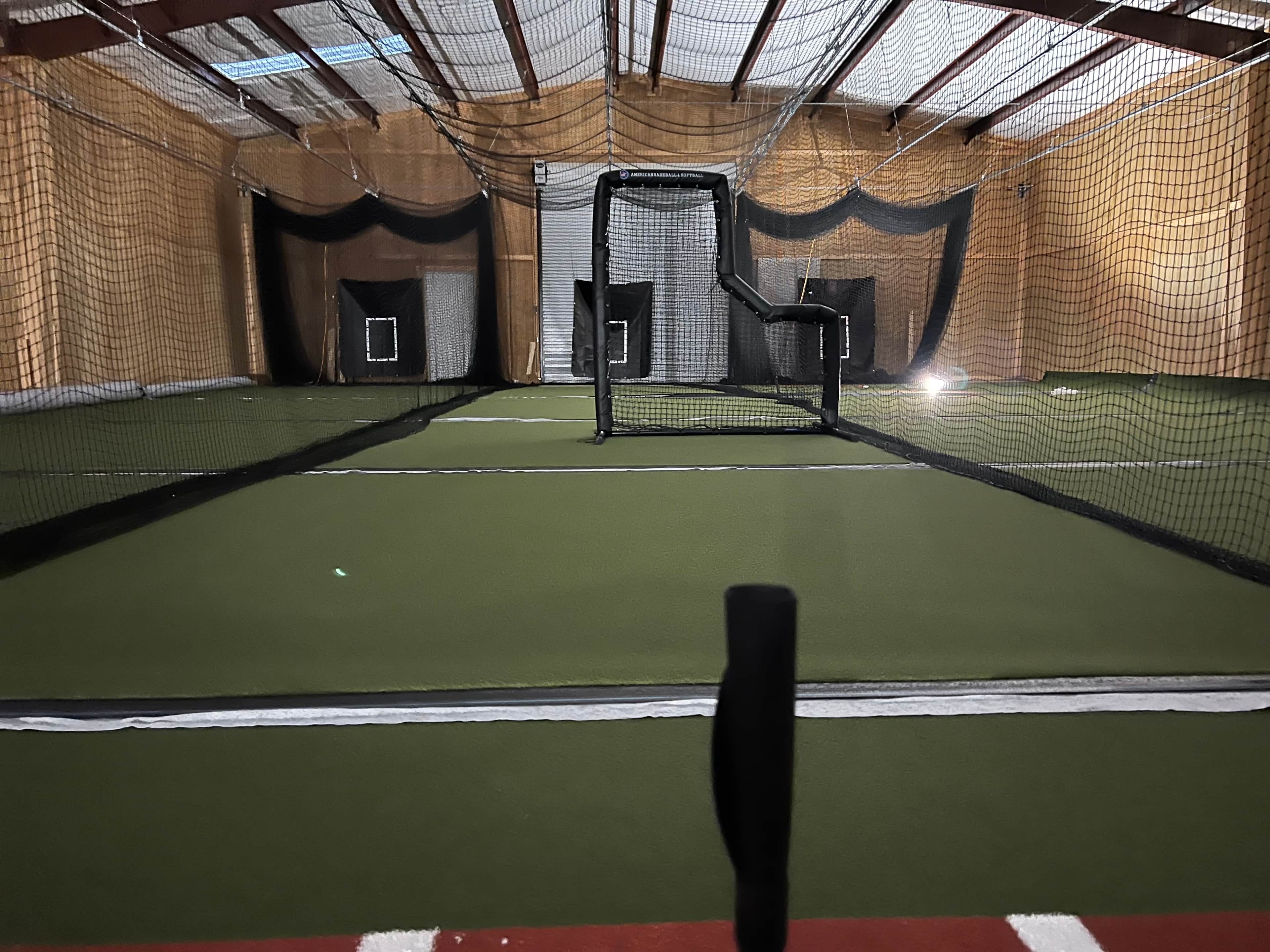 Full facility with 3 cages and Hittrax options