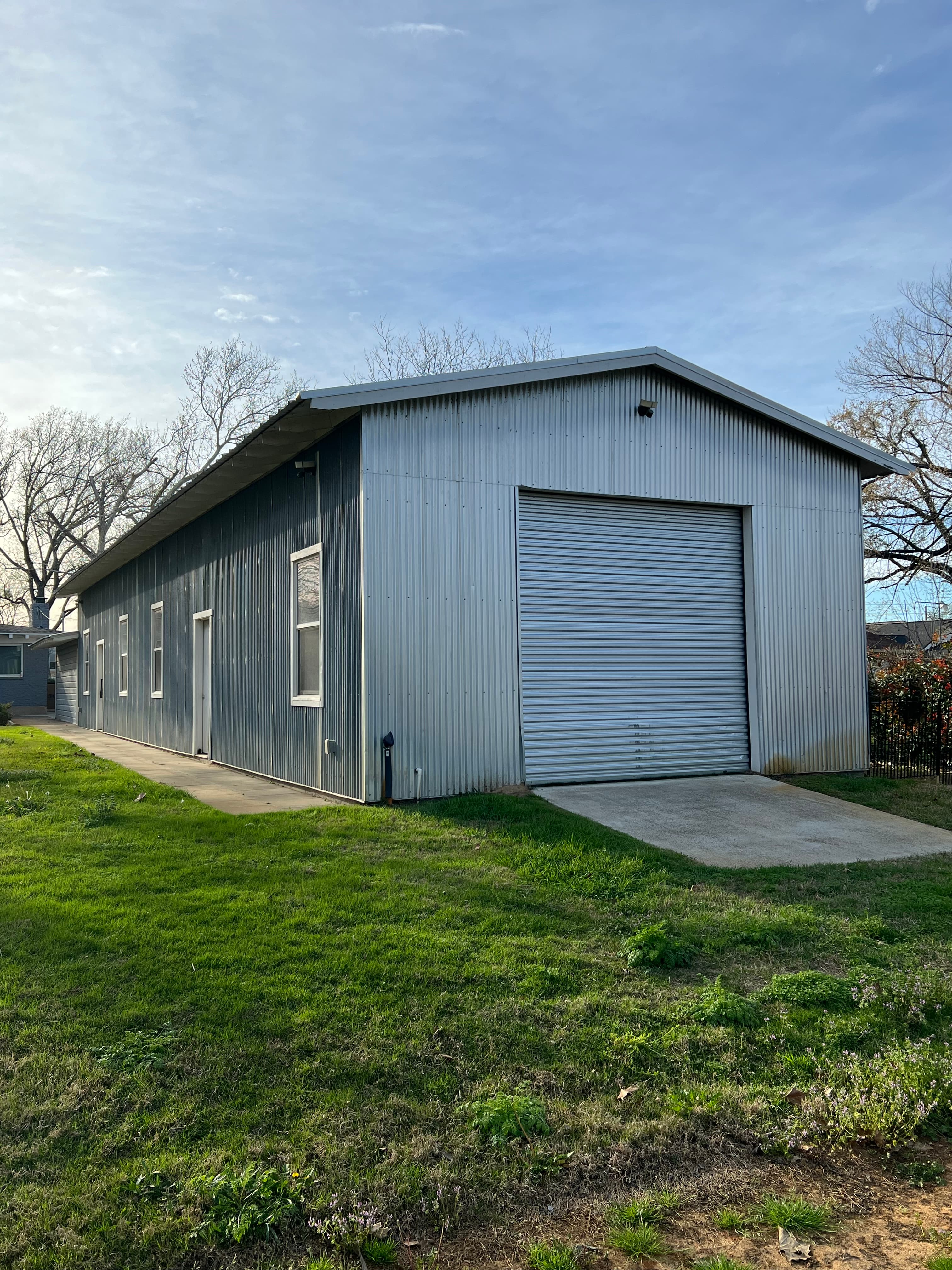 Outdoor-Covered in Grand Prairie, Grand Prairie - View 5