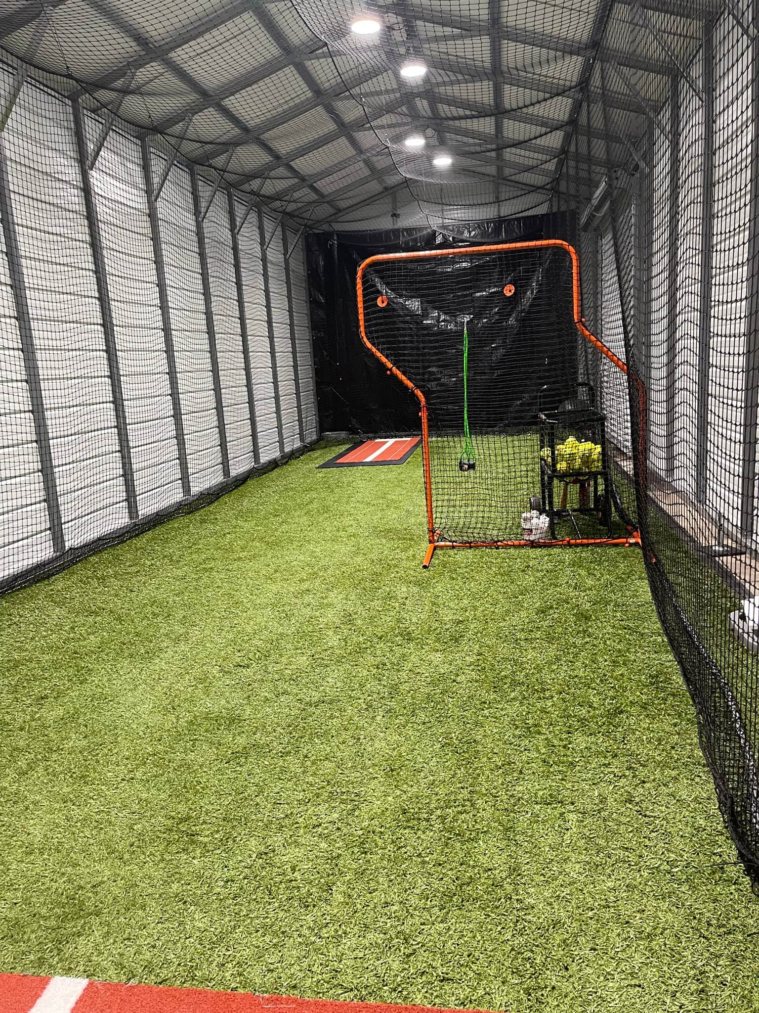 indoor batting cage with both baseballs, softballs. in Aberdeen, WA