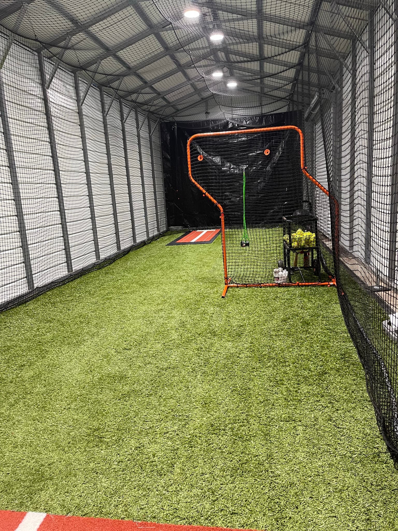 indoor batting cage with both baseballs, softballs. in Aberdeen, WA - Batting cage rental in Aberdeen, WA