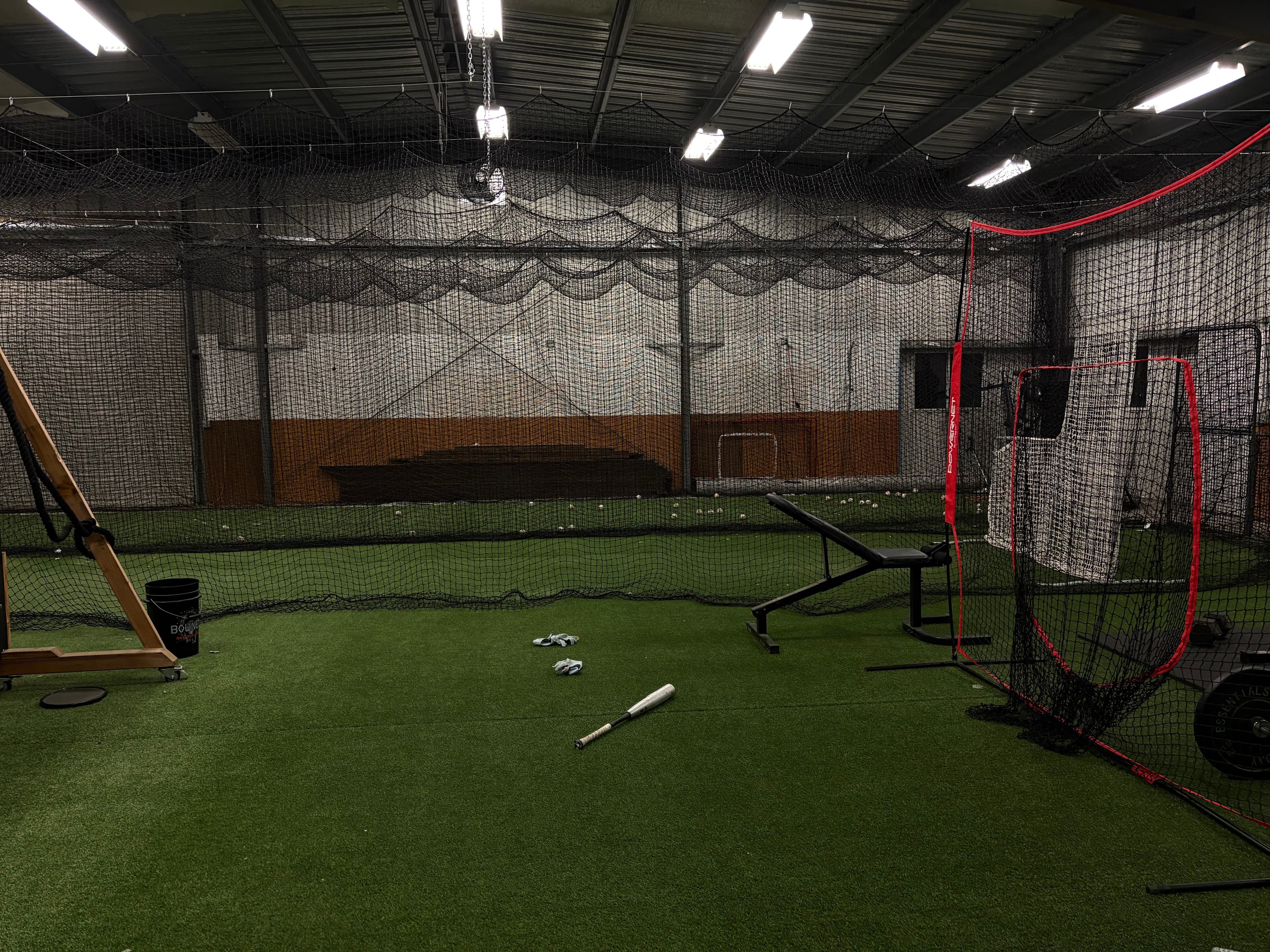 Private indoor facility with 3 cages and 2 pitching machines - Batting cage rental in Clovis, CA