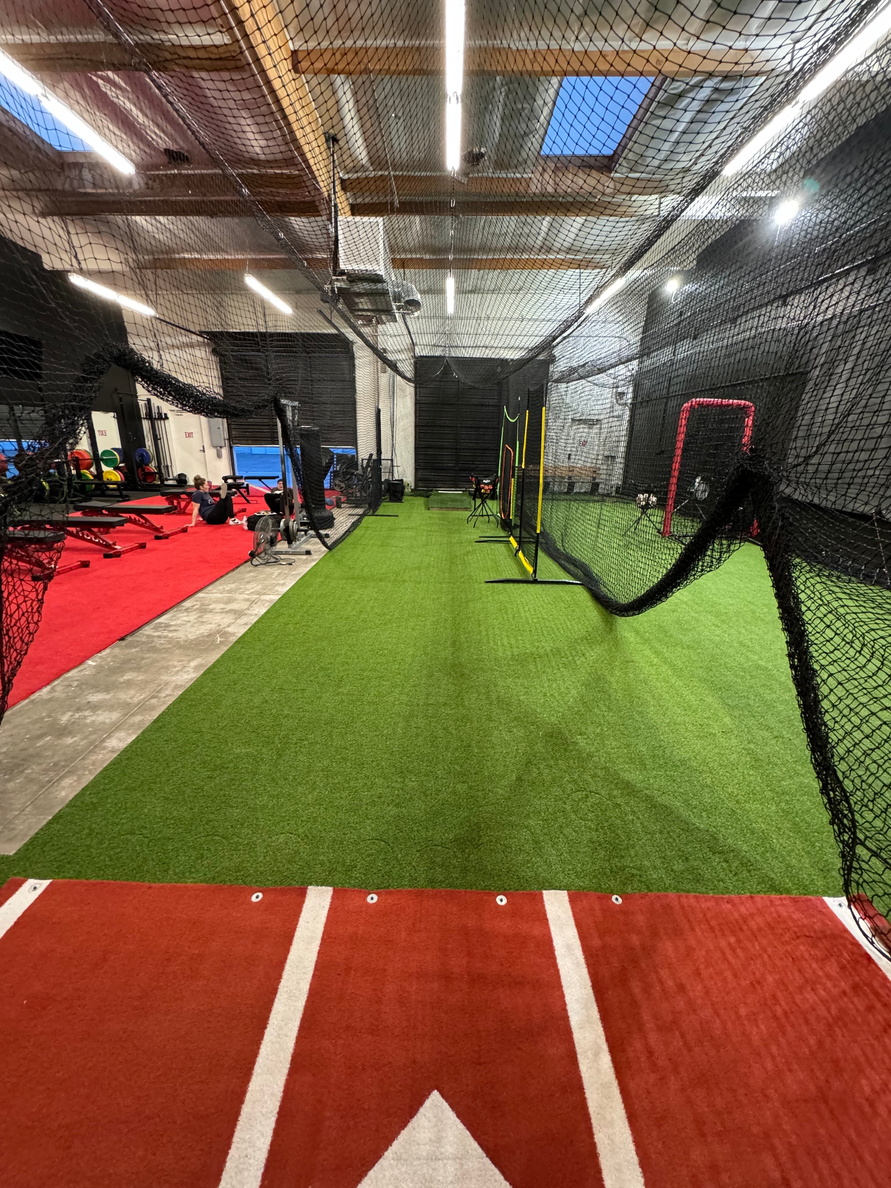 2 Exceptional indoor private batting cages in Santa Paula - photo 1